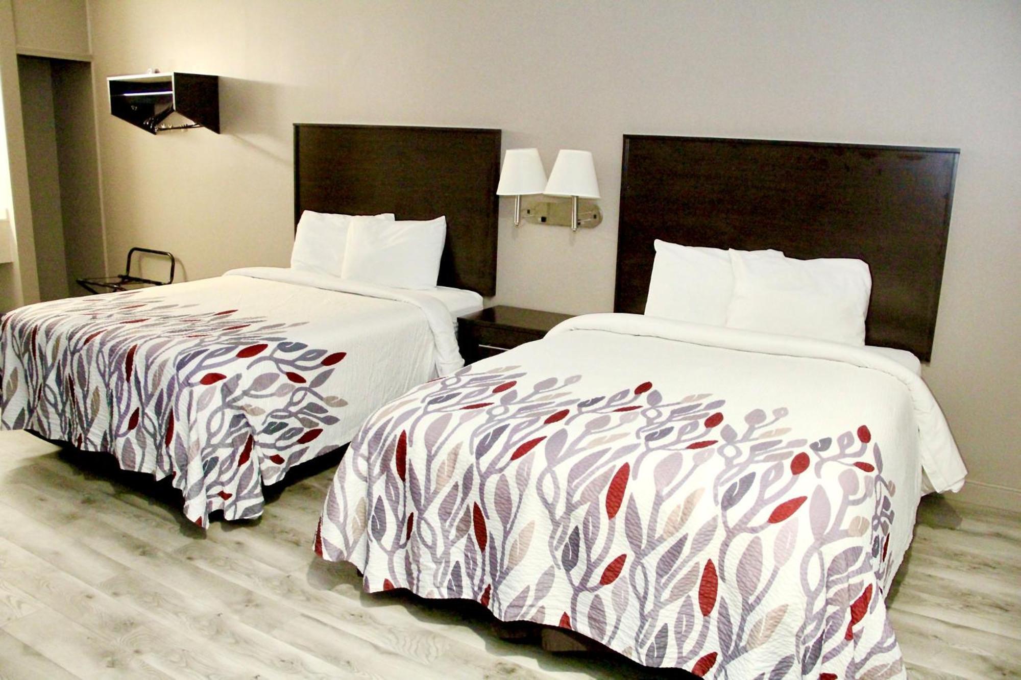 Red Roof Inn & Suites Lake Orion / Auburn Hills Εξωτερικό φωτογραφία