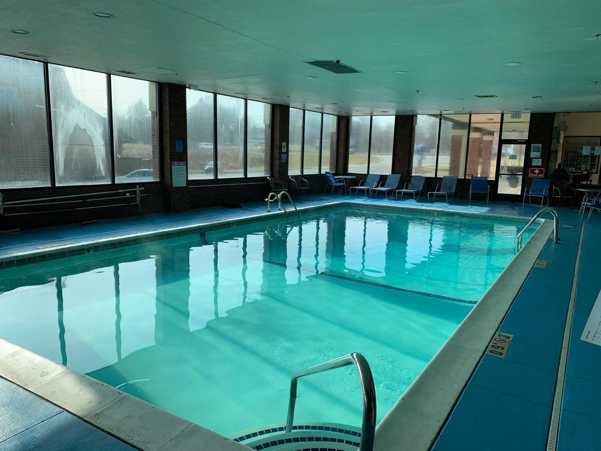 Red Roof Inn & Suites Lake Orion / Auburn Hills Εξωτερικό φωτογραφία