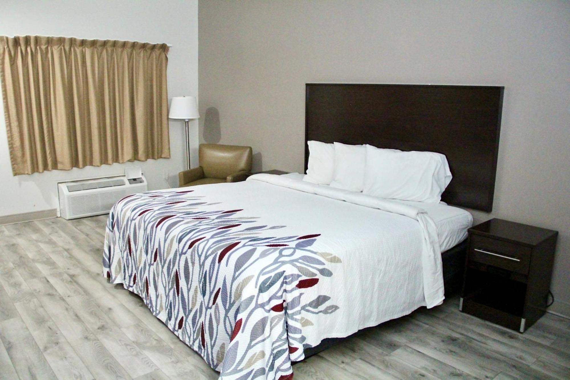 Red Roof Inn & Suites Lake Orion / Auburn Hills Εξωτερικό φωτογραφία
