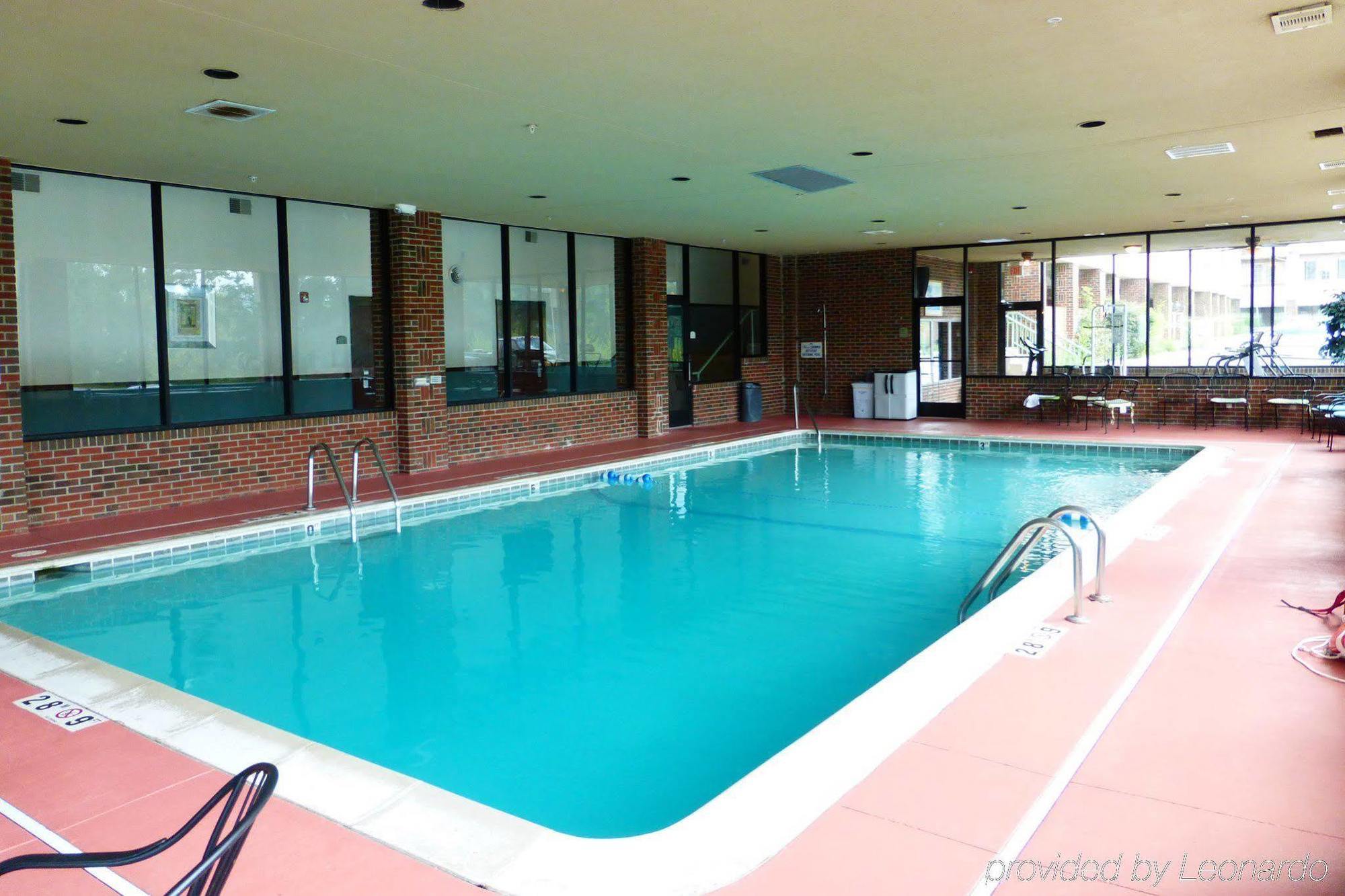 Red Roof Inn & Suites Lake Orion / Auburn Hills Εξωτερικό φωτογραφία